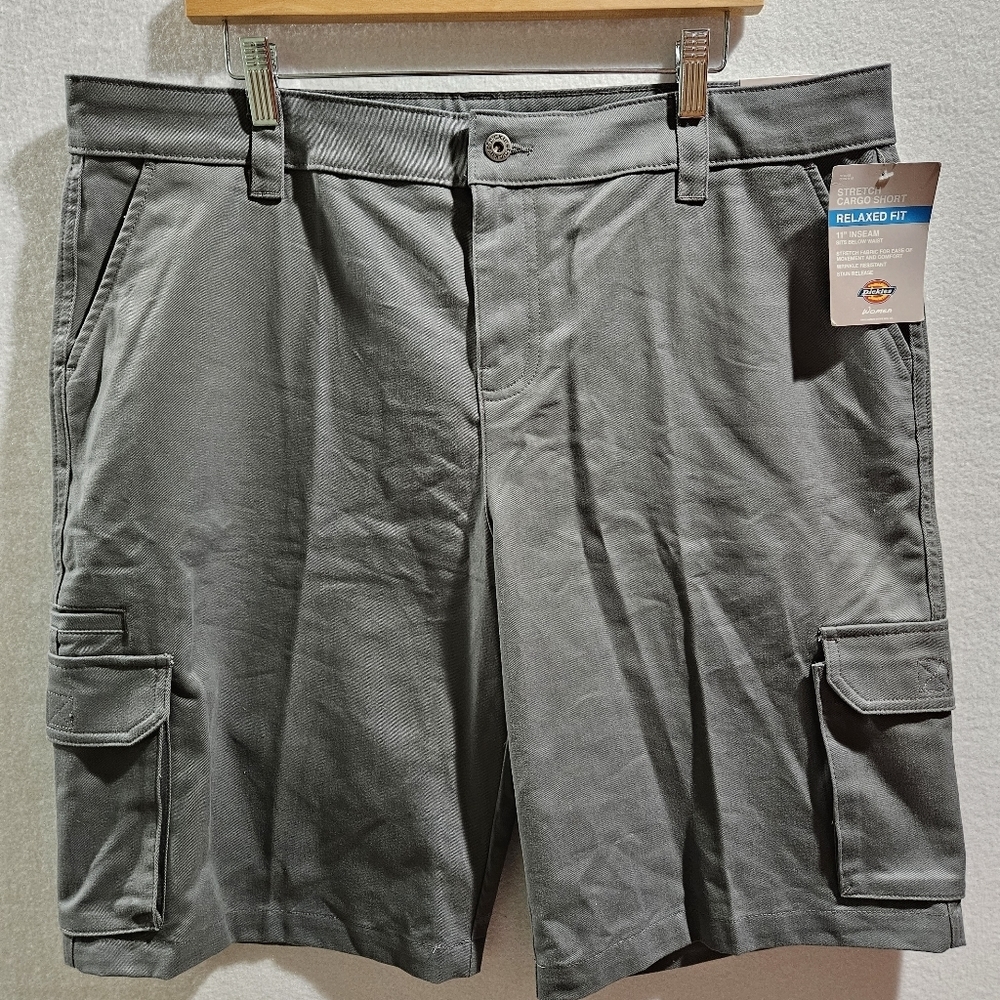 Dickies Relaxed Fit Gray Stretch Cargo Shorts Womens Size 16 11" Inseam‎